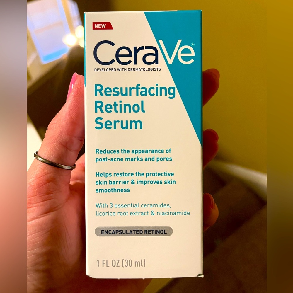 *New in Box* CeraVe Resurfacing Retinol Serum Skin Barrier Restore Moisturizer